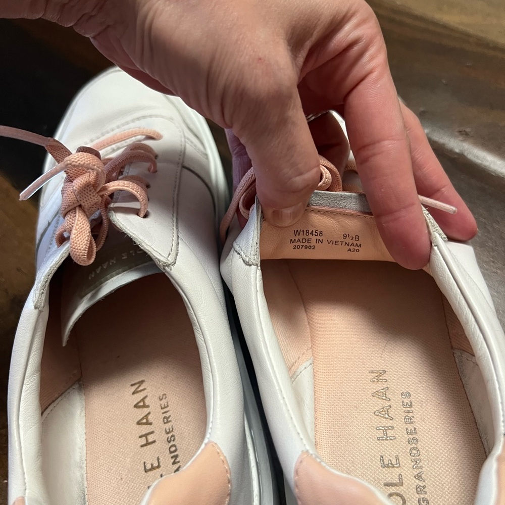 COLE HAAN SNEAKERS